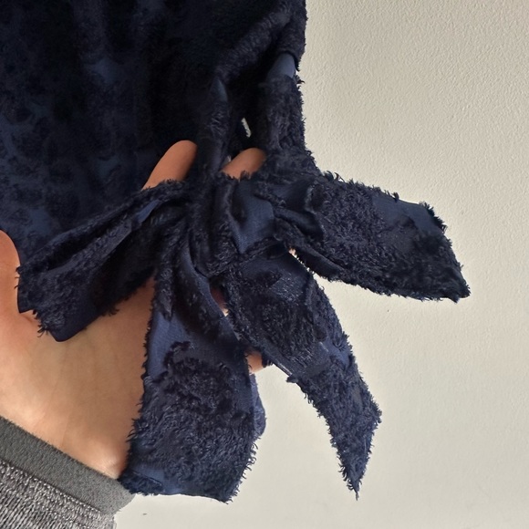 Banana Republic Bow Cuff Shift Dress Navy Size 2 - Picture 2 of 5